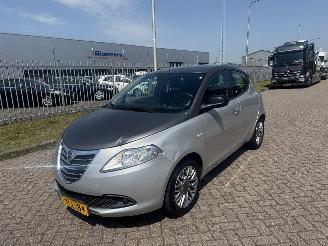 Avarii autoturisme Lancia Ypsilon 0.9 TwinAir Silver 63Kw AIRCO 2013/5