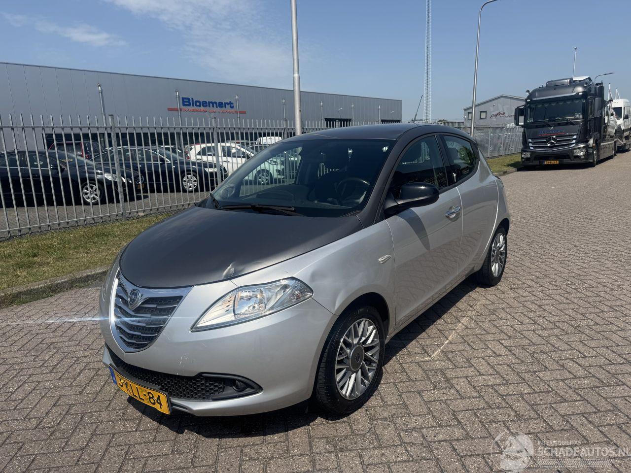 Lancia Ypsilon 0.9 TwinAir Silver 63Kw AIRCO