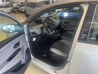Lancia Ypsilon 0.9 TwinAir Silver 63Kw AIRCO picture 9
