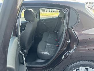 Peugeot 208 1.2 VTi 60Kw AIRCO picture 16