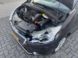 Peugeot 208 1.2 VTi 60Kw AIRCO picture 10
