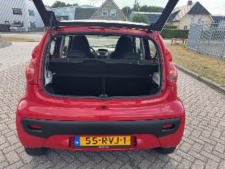 Peugeot 107 1.0 12V XS picture 13