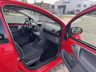 Peugeot 107 1.0 12V XS picture 16