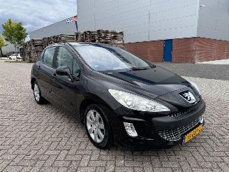 Peugeot 308 1.6 110kw Clima picture 4