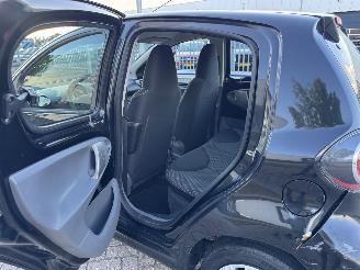Toyota Aygo 1.0 12V 50kw AIRCO picture 14