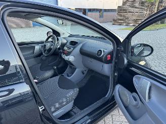 Toyota Aygo 1.0 12V 50kw AIRCO picture 19