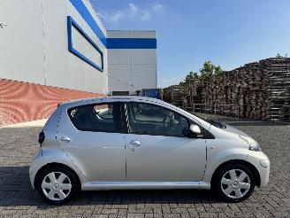 Toyota Aygo 1.0 12V Airco picture 5