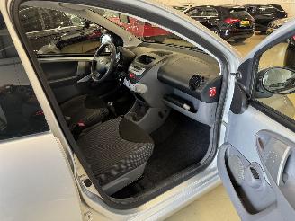 Toyota Aygo 1.0 12V Airco picture 16