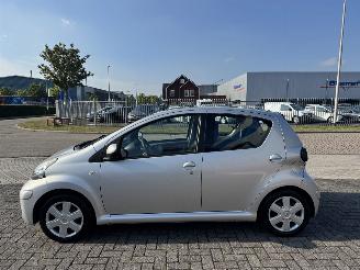 Toyota Aygo 1.0 12V Airco picture 2