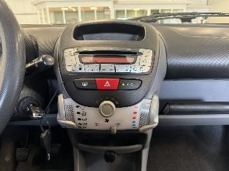 Toyota Aygo 1.0 12V Airco picture 19