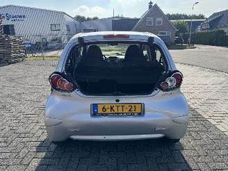 Toyota Aygo 1.0 12V Airco picture 7