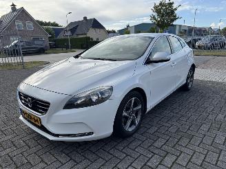 Volvo V-40 1.6 D2 Momentum picture 20