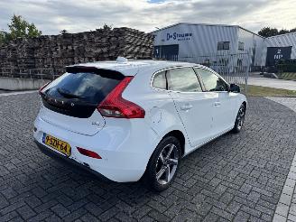 Volvo V-40 1.6 D2 Momentum picture 5