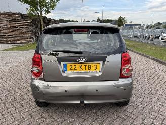 Kia Picanto 1.0 46kw AIRCO picture 7