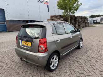 Kia Picanto 1.0 46kw AIRCO picture 6