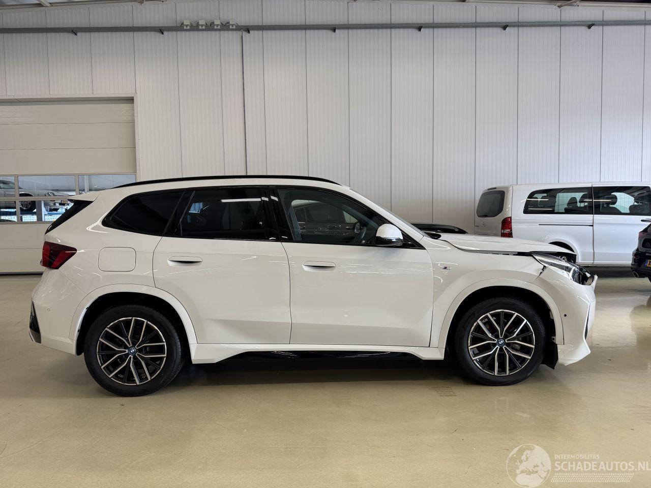 BMW iX1 eDrive20 67 kWh