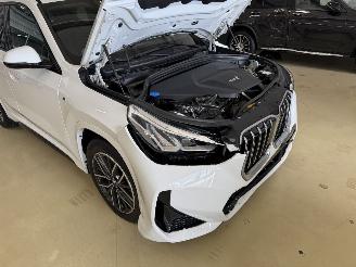 BMW iX1 eDrive20 67 kWh picture 10