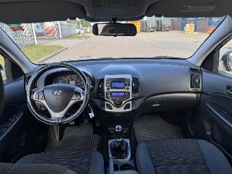 Hyundai I-30 1.6 93Kw Clima picture 13