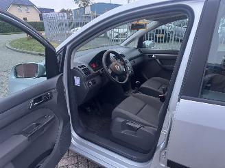 Volkswagen Touran 1.6 75kw 7-PERSOONS picture 9