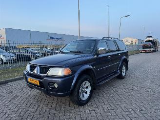 krockskadad bil auto Mitsubishi Pajero 3.0 V6 4x4 LPG 2007/3