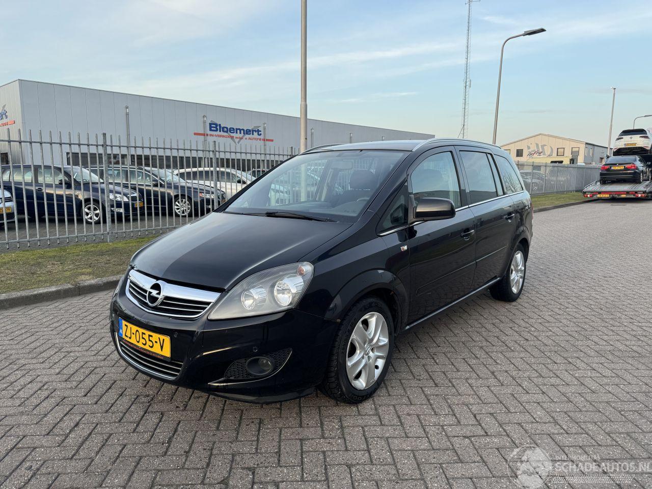 Opel Zafira 1.6 Cosmo 85Kw 7-Persoons