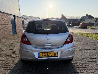 Opel Corsa 1.4 16V Edition AIRCO picture 4