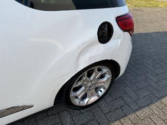 Citroën DS3 1.6 e-HDI So Chic NAVI picture 11