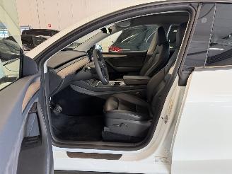Tesla Model Y Long Range RWD 75kWh picture 23