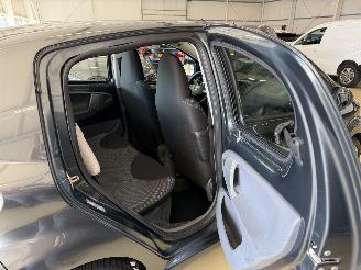 Toyota Aygo 1.0 12V AIRCO picture 14