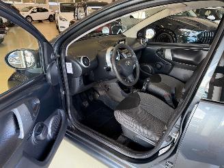 Toyota Aygo 1.0 VVT-i  AIRCO - NAVI picture 11