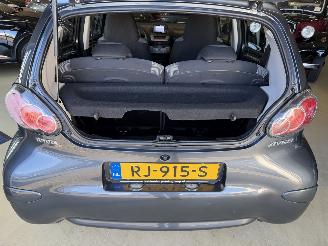 Toyota Aygo 1.0 VVT-i  AIRCO - NAVI picture 16