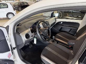 Volkswagen Up! 1.0 High Up AUTOMAAT picture 14