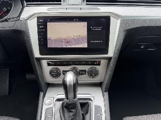Volkswagen Passat 1.6 TDI 88Kw DSG Clima - Navi picture 16