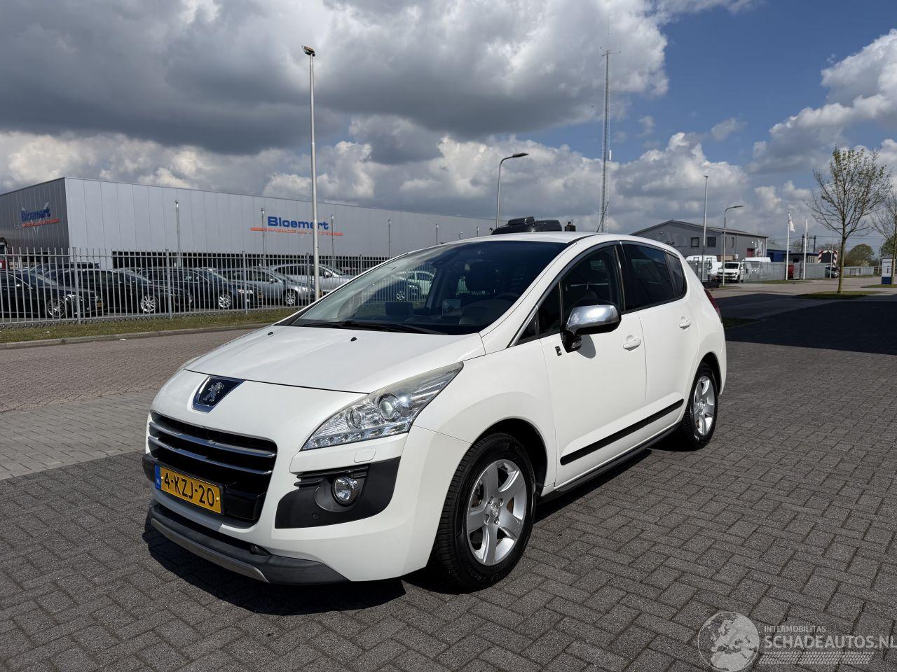 Peugeot 3008 2.0 HDI Hybrid4  Clima - Navi
