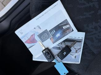 Peugeot 3008 2.0 HDI Hybrid4  Clima - Navi picture 24