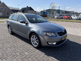 Skoda Octavia 1.2 TSI 77Kw Clima - Navi picture 4