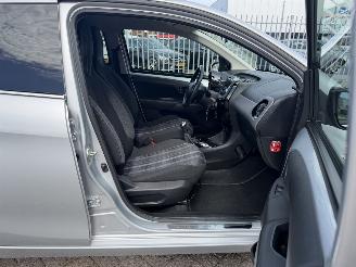 Peugeot 108 1.0  53kw Allure  AIRCO picture 19