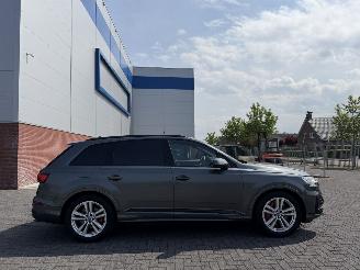 Audi SQ7 4.0 V8 TDI Grijs Kenteken picture 5
