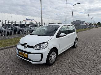 Schadeauto Volkswagen Up! 1.0 48kw Clima - Euro6 2021/8