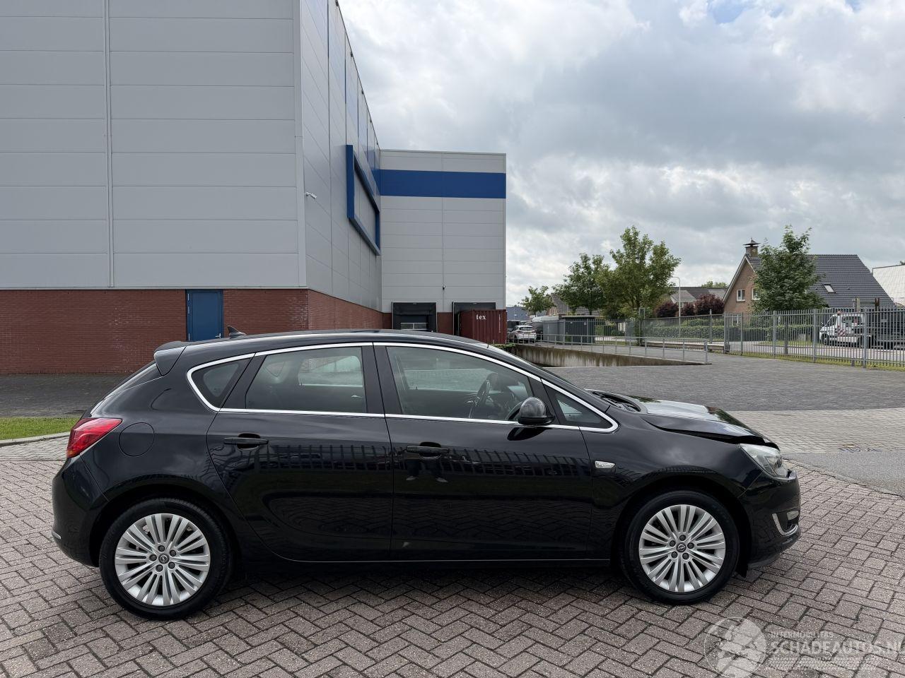 Opel Astra 1.4 Edition 74Kw AIRCO