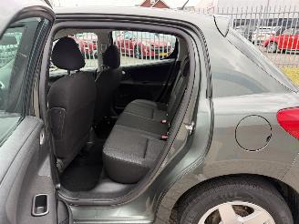 Peugeot 207 1.4 VTi Style AIRCO picture 16