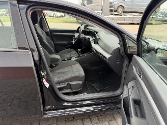 Volkswagen Golf 1.0 TSI 81Kw Clima - Navi picture 21