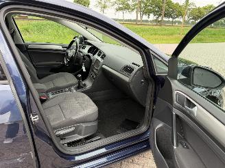 Volkswagen Golf 1.0 TSi 85Kw Clima - Navi picture 19