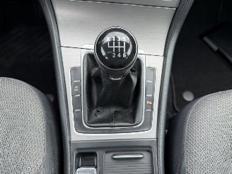 Volkswagen Golf 1.0 TSi 85Kw Clima - Navi picture 16