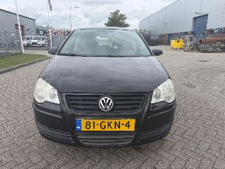 Volkswagen Polo 1.4 16V AIRCO picture 18