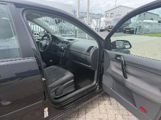 Volkswagen Polo 1.4 16V AIRCO picture 14