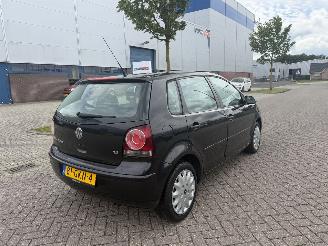 Volkswagen Polo 1.4 16V AIRCO picture 6