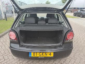 Volkswagen Polo 1.4 16V AIRCO picture 12