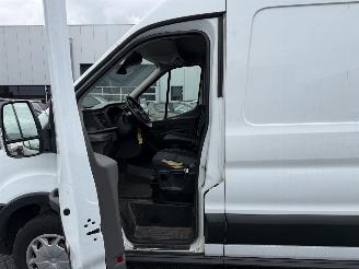 Ford Transit 2.0 TDCI  L3-H3 RWD  AIRCO  Euro6 picture 10