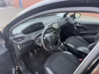 Peugeot 208 1.2 Pure Tech 60Kw AIRCO picture 11
